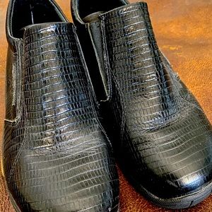 Black Roper slip on shoes for women size 7.